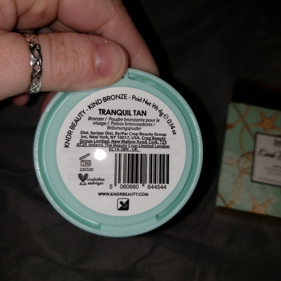 🧡Nwt Kindr Beauty Kind Bronzer - Picture 3 of 5